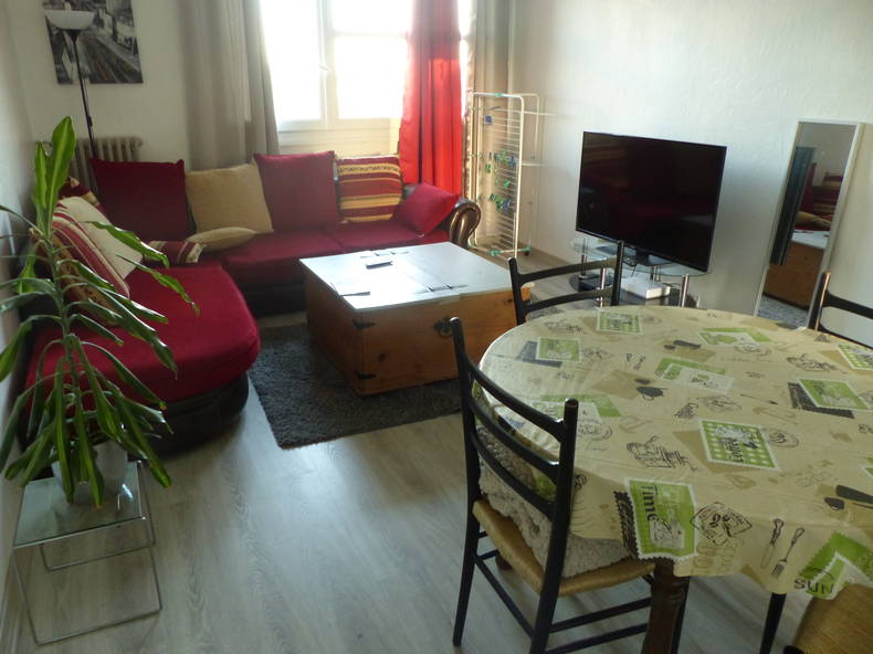 Colocation Tours 236315-3