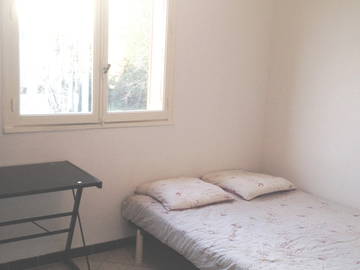 Room For Rent Marseille 97394