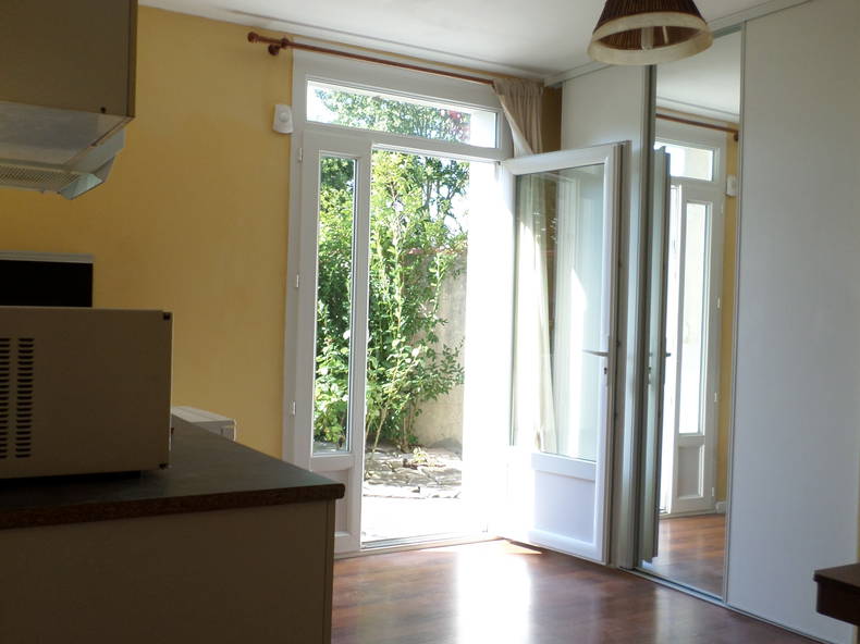 Kolokasie La Rochelle 92470-3