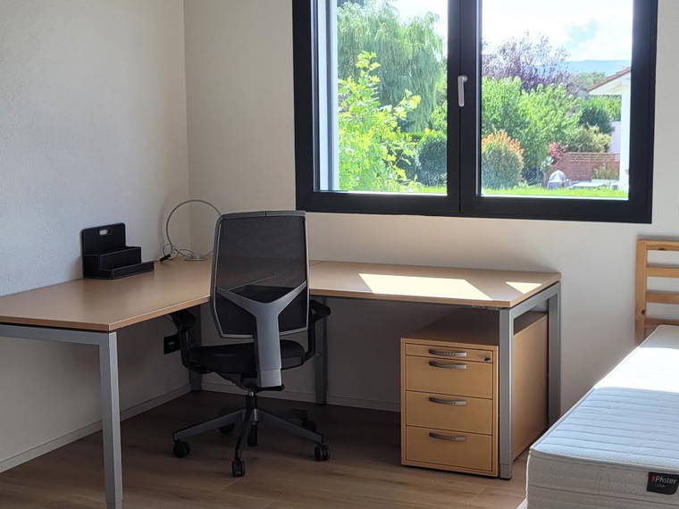 Colocatie Cugy 545088