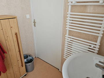 Colocation à louer à Riec-Sur-Bélon - salle de bain-7