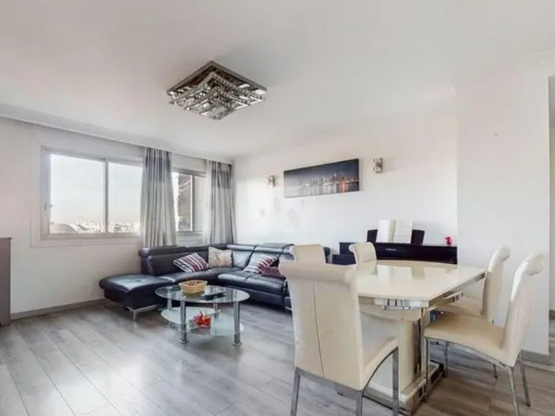 Kolokation Massy 245076-2