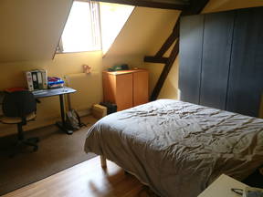 Shared accommodation in a townhouse near the city center