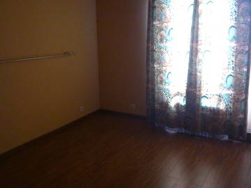 Room For Rent Groslay 68439