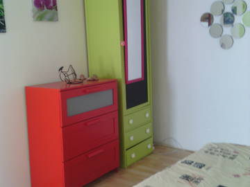 Room For Rent Montbazin 98164