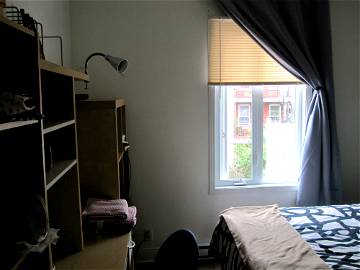 Roomlala | Colocation étudiante - Chambre Ensoleillée Avec Fenêtre