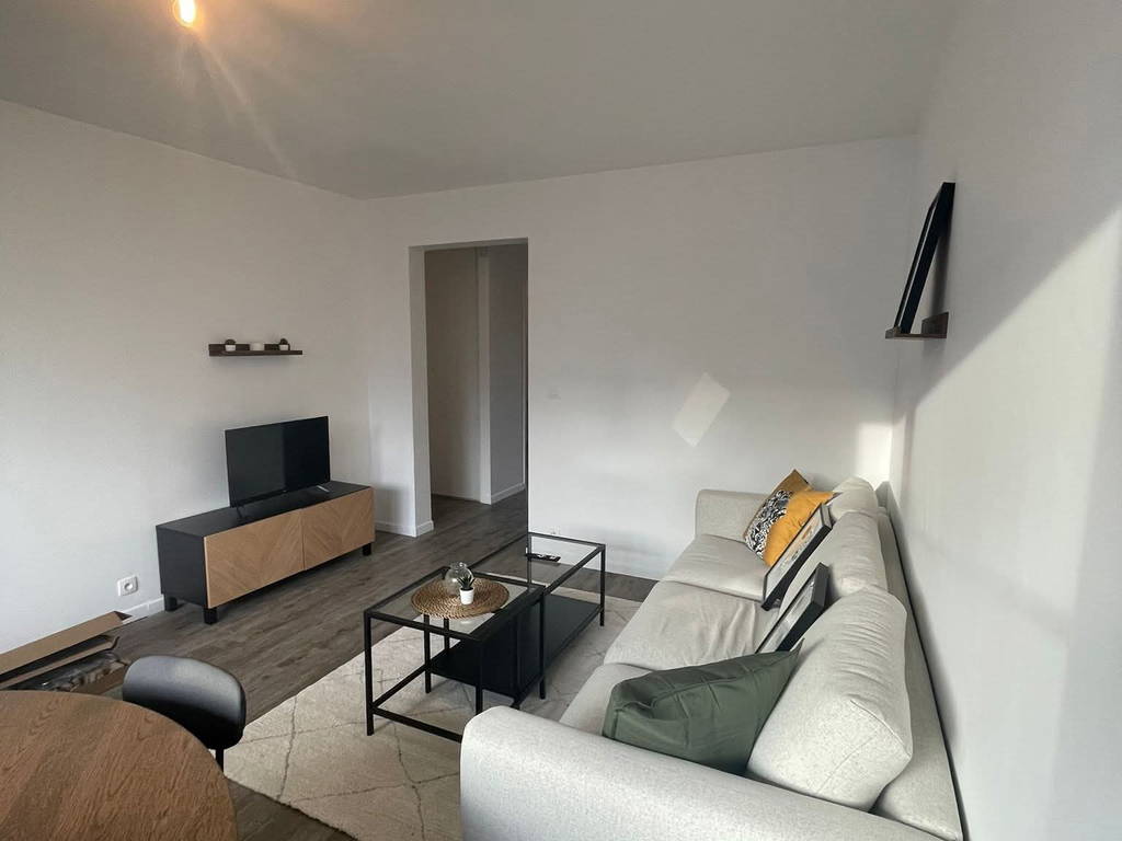 Kolokation Mont-Saint-Aignan 665413-1