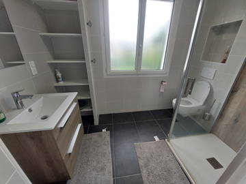 Colocation à louer à Sainte-Gemmes-Sur-Loire - photo 3 : salle de bain-3