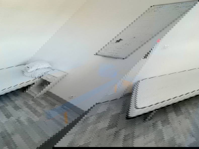 Colocación Cergy 662466-4