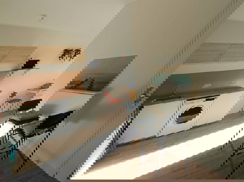 Colocation Stains 459048-1