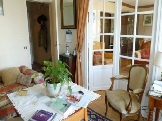 Homestay Paris 103219