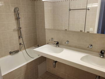 Colocation Nyon 617712-4