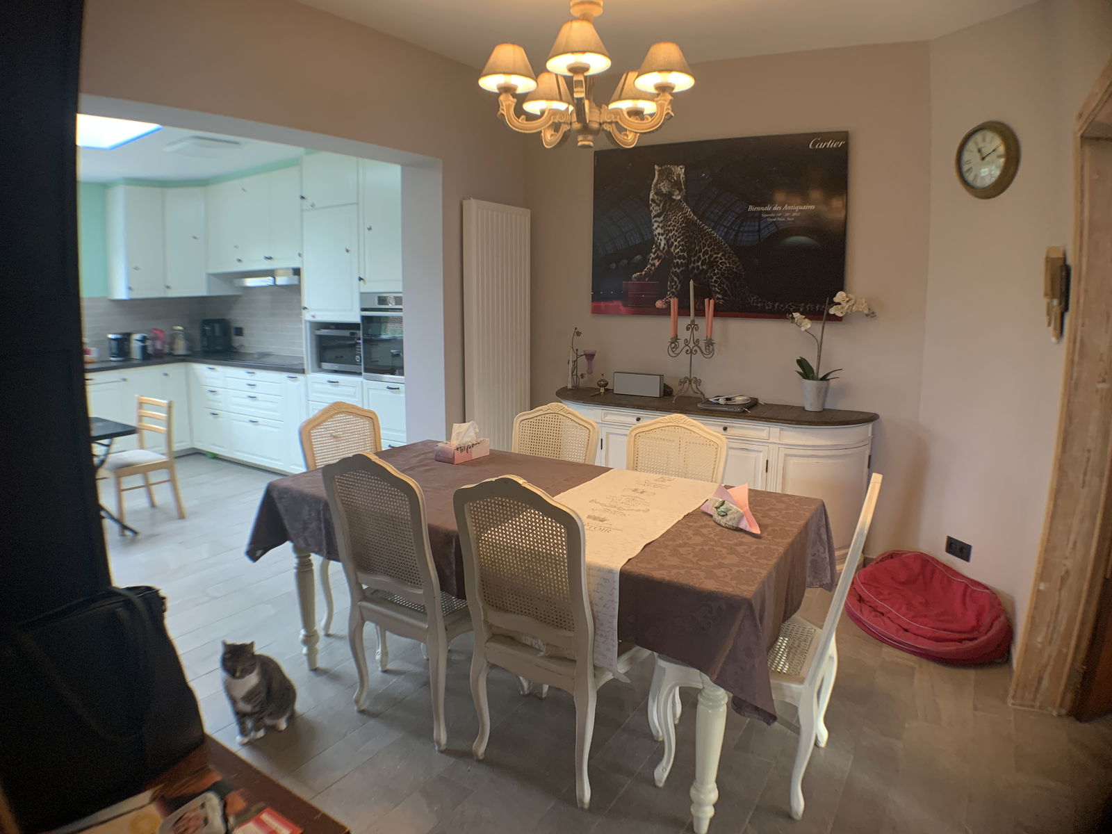 Järjestäminen Nivelles 272137