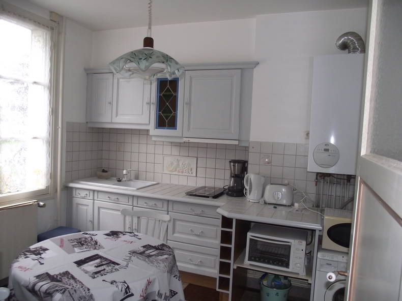 Colocation Tours 168513-4