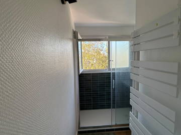 Chambre chez l'habitant à louer à Talence - photo 6 : salle de bain-6