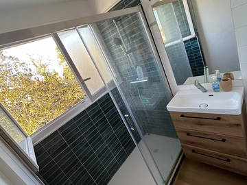 Chambre chez l'habitant à louer à Talence - photo 7 : salle de bain-7