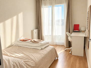 Entire home for rent in Toulouse - photo 6: Bedroom 2-6
