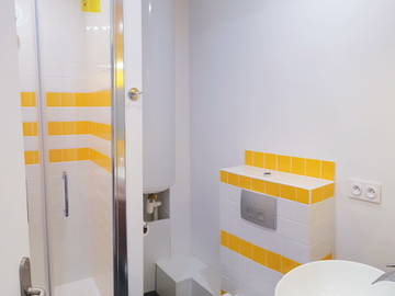 Colocation à louer à Melun - photo 12 : salle de bain-12