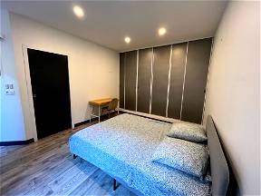Modern And Comfortable Roommate Privas