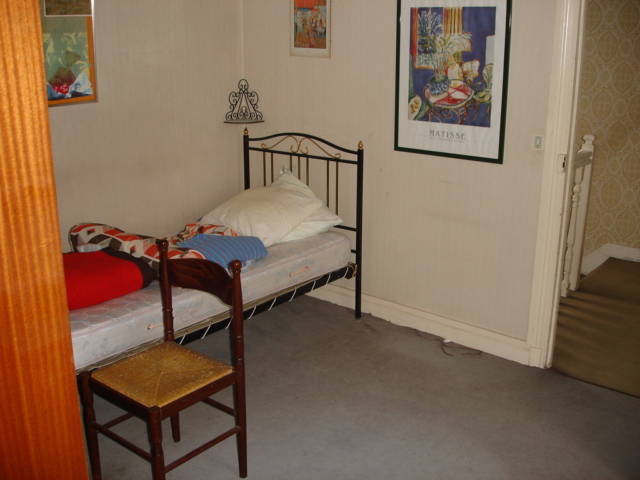 Homestay Courbevoie 23200