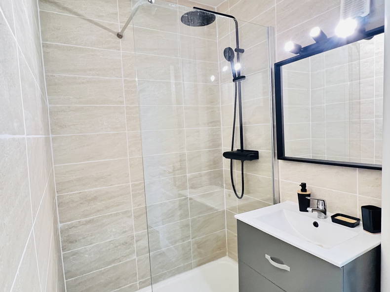 Kolokation Tours 589739-5