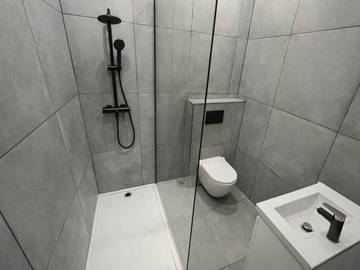 Piso compartido en alquiler en Charleroi - foto 6: Cuarto de baño-6