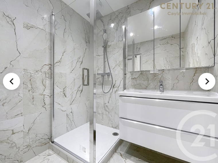 Kolokation Puteaux 636571