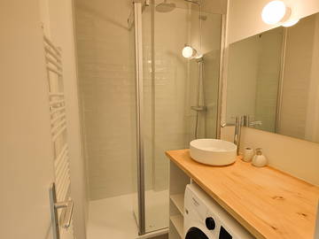Homestay for rent in Mérignac - photo 5: Bathroom-5
