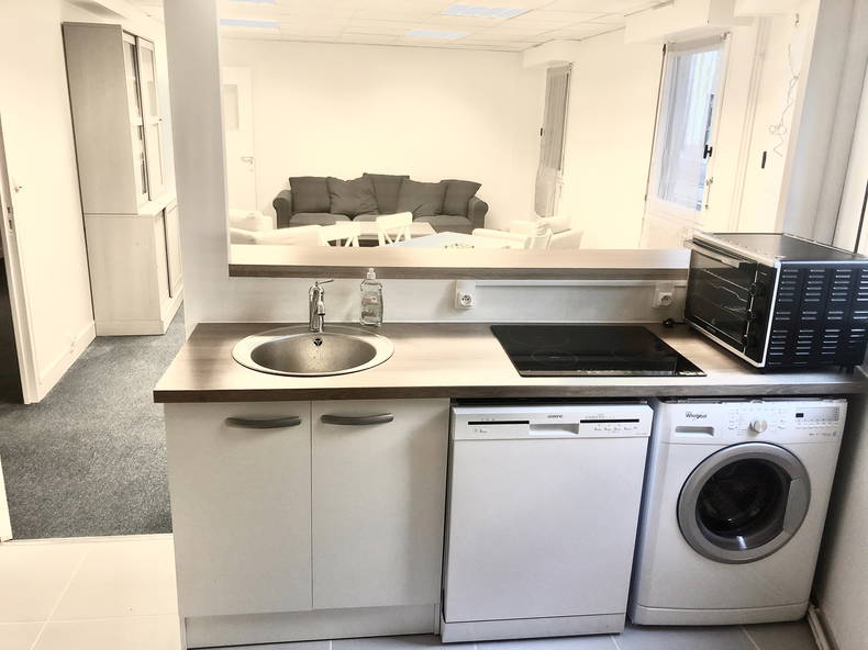 Colocation Tours 247012-2