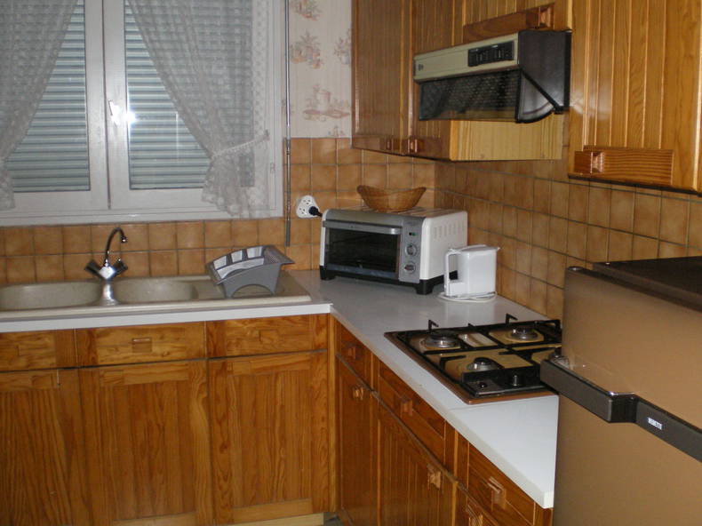 Colocation Tours 17950-2