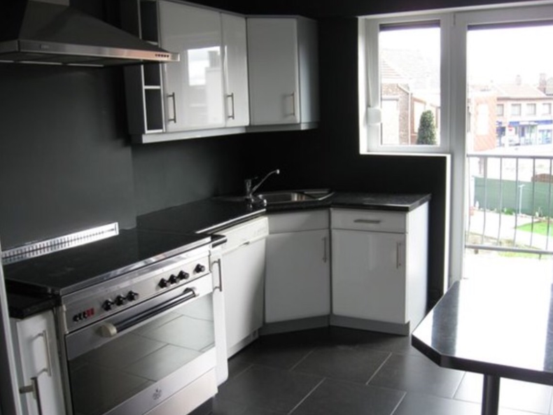 Colocação Liège 177340-2