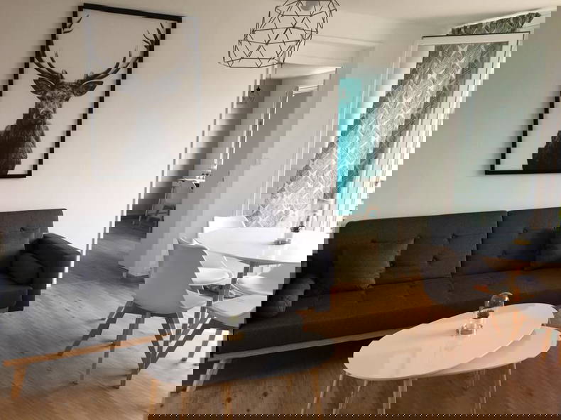 Kolokation Mont-Saint-Aignan 460823-1