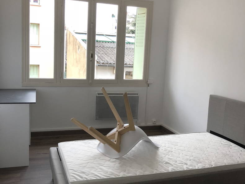 Colocation Valence 244082-1