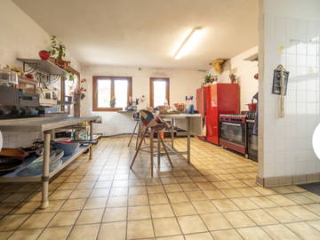 Shared housing for rent in Renève - photo 8: Other room-8