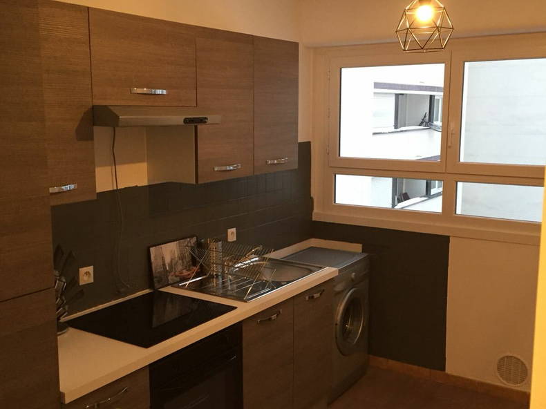 Colocación Cergy 202748-2