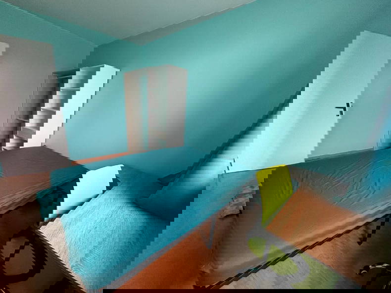 Kolokation Noisy-le-Grand 570133-4