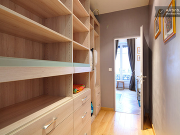 Entire Home Lyon 52846-4