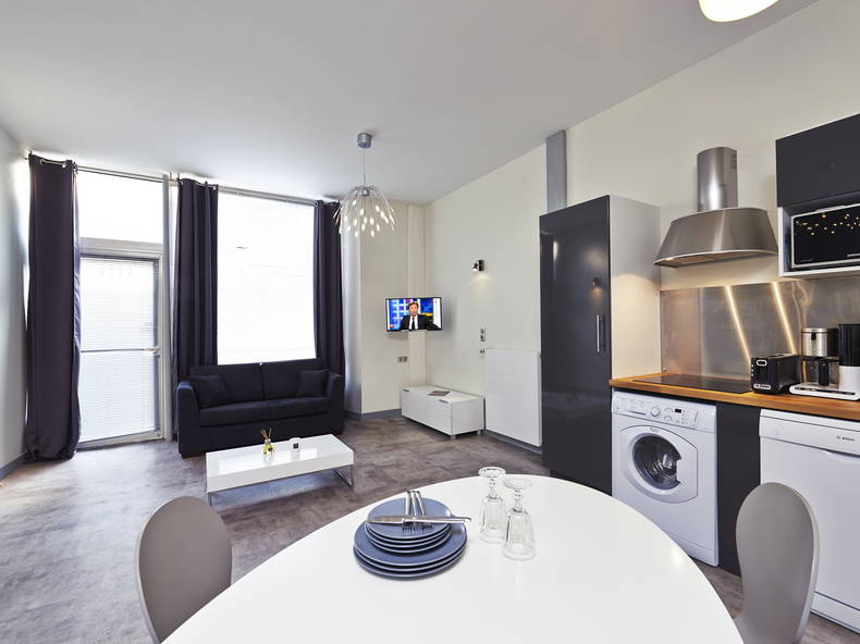 Entire Home Angers 114450-3