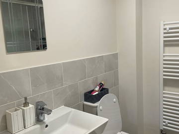 Chambre chez l'habitant à louer à Northstowe - photo 4 : salle de bain-4