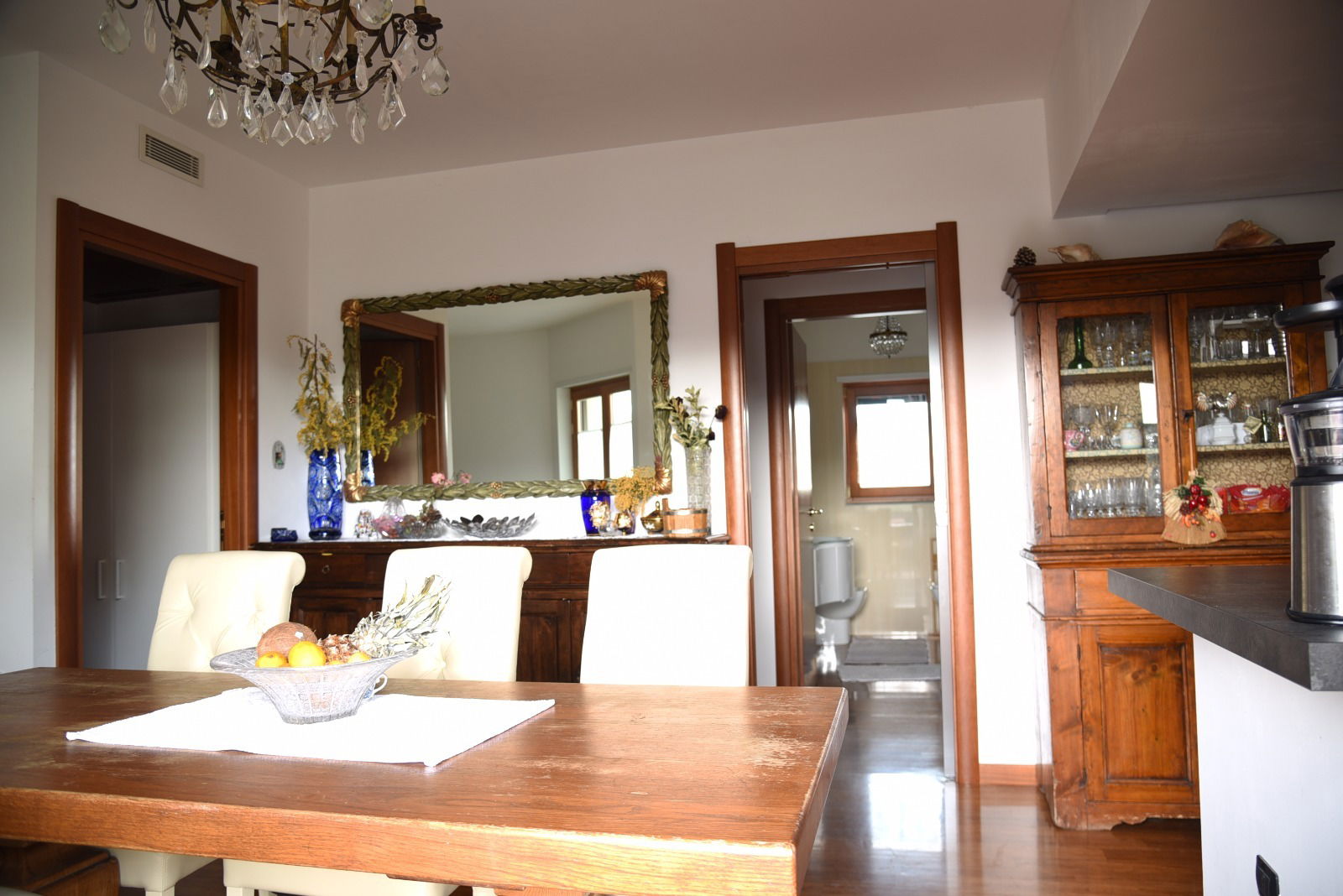 Kotimajoitus Milano 260299