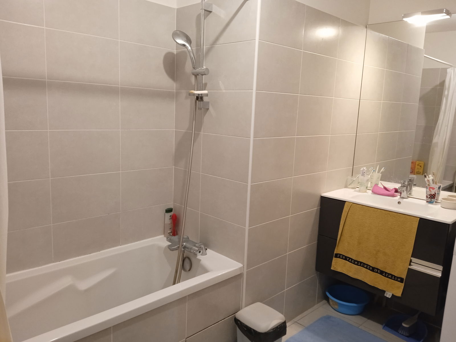 Colocación Lyon 265898