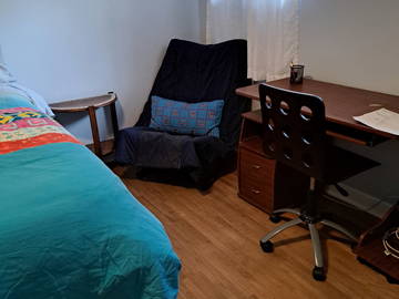 Chambre chez l'habitant à louer à Québec - photo 10 : chambre-10