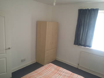 Room For Rent London 112103