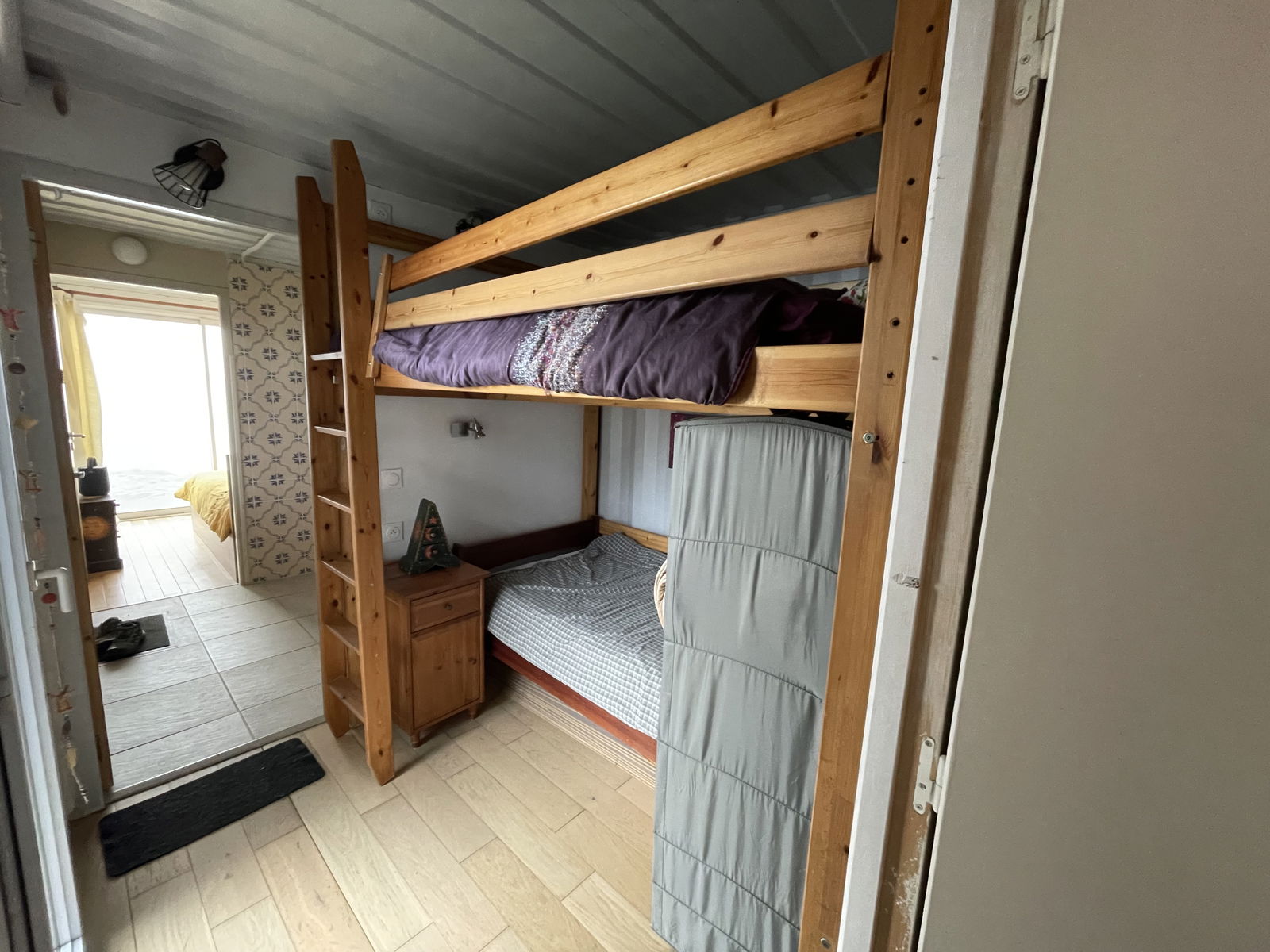 Unabhängiges Studio Chaussan 461205