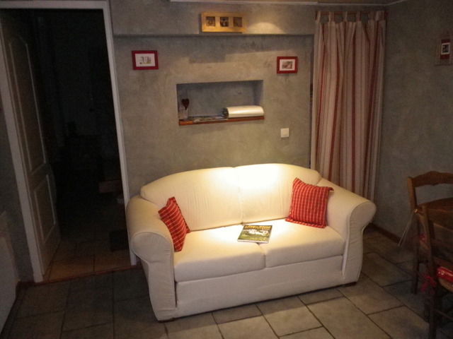 Oberoende Studio Saint-Éloy-la-Glacière 122118