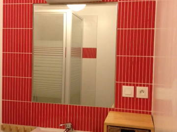 Roomlala | Córsega - Moradia Inferior de 75 M2 para alugar com vista para o mar
