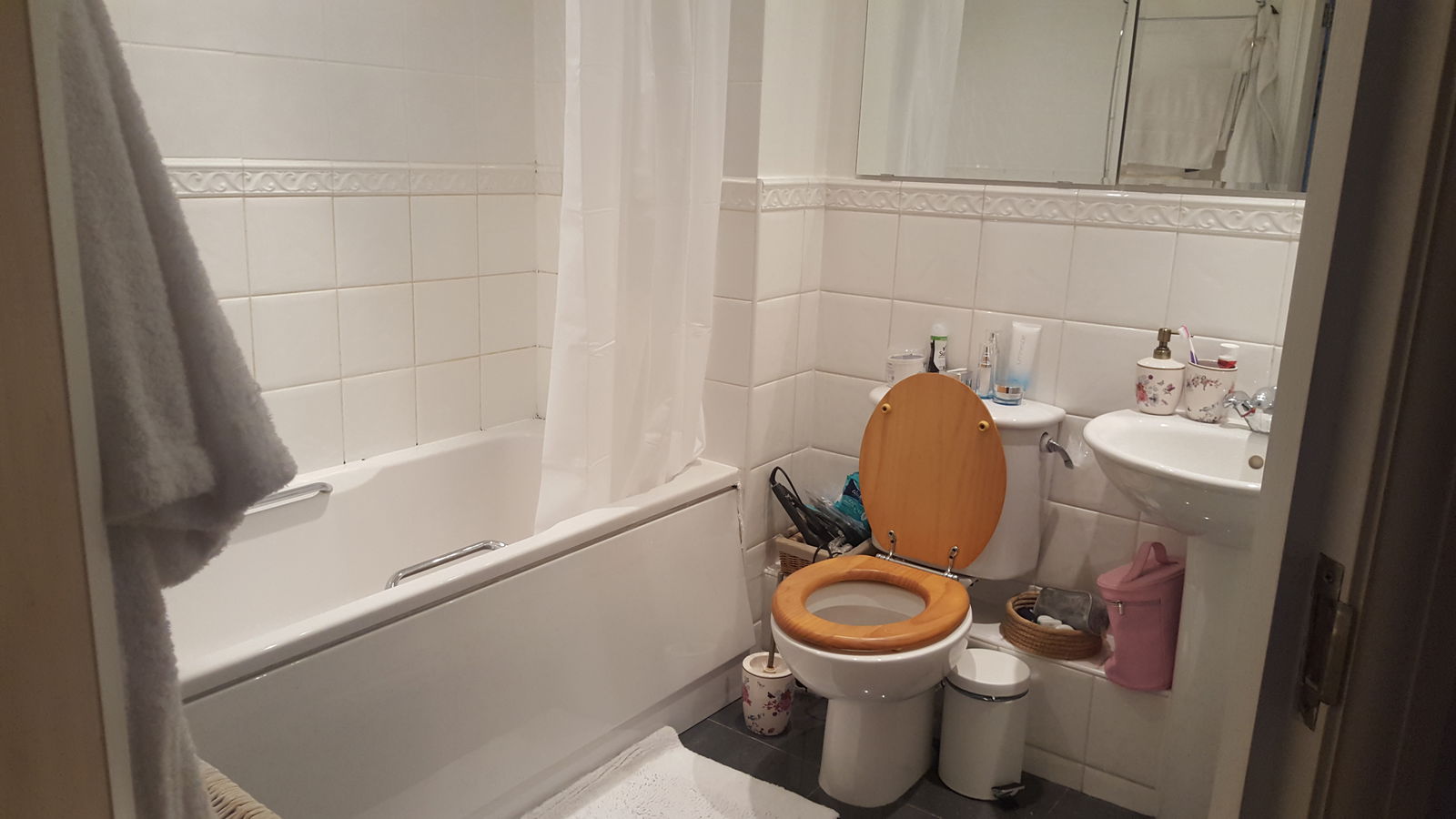Homestay Merstham 160924