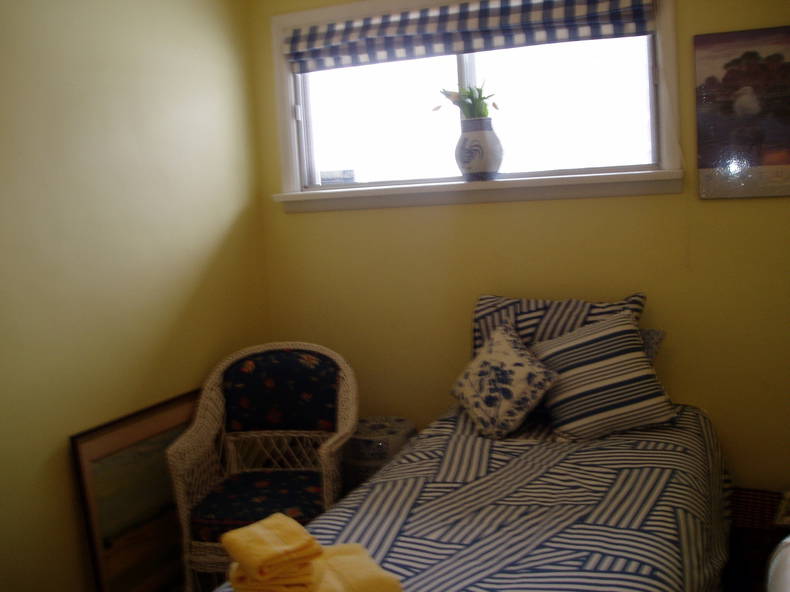 Homestay Calgary 114871-2