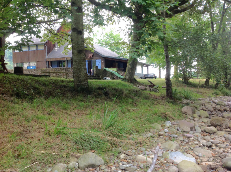 Entire Home Féas 156530