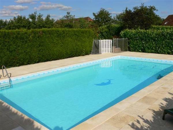 Entire Home Saint-Michel-de-Bannières 70804